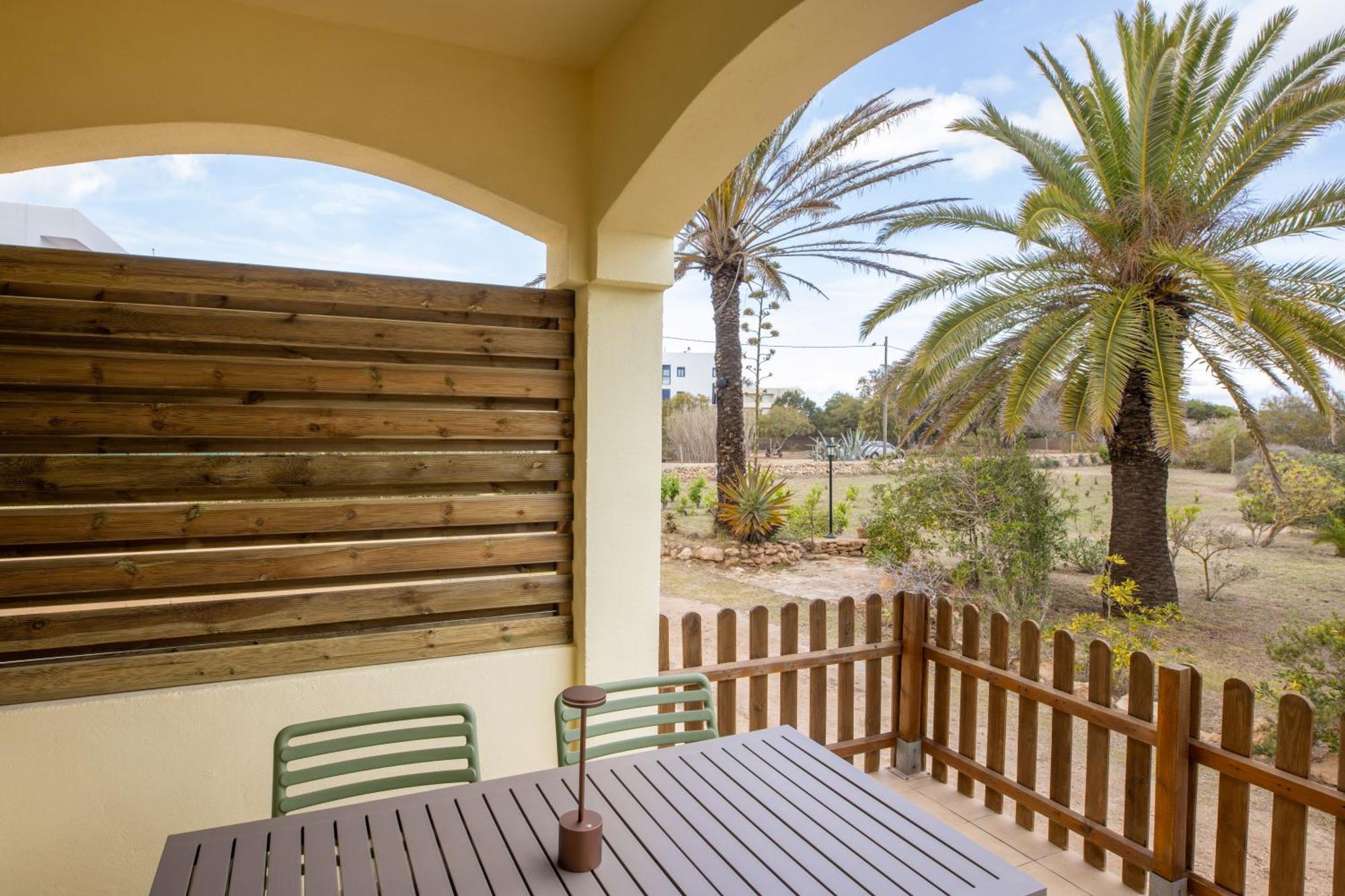 Apartamentos Verde Mar Es Pujols Ngoại thất bức ảnh